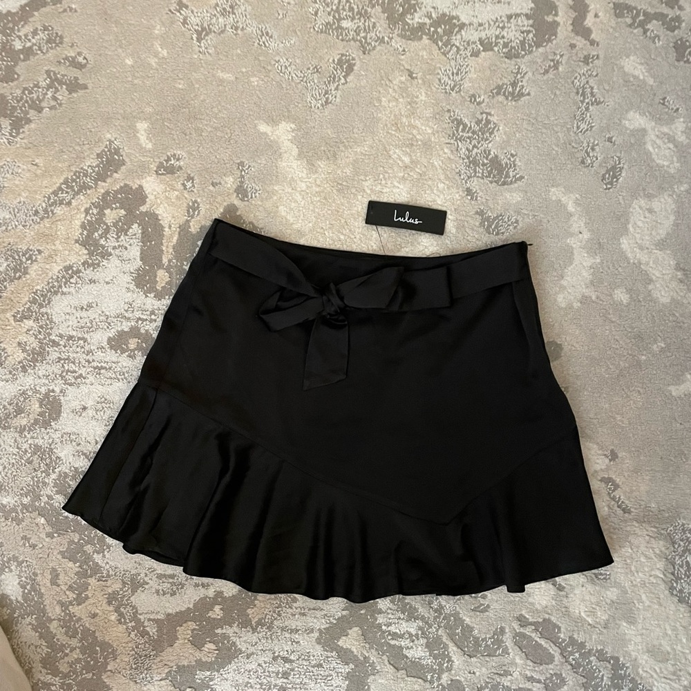NWT! Lulu’s Silk Skirt